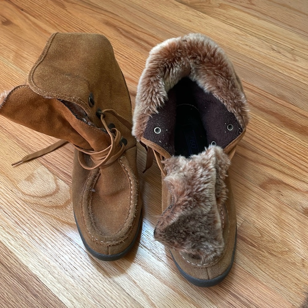 Brown to tan, Faux Fur and Suede Boots